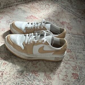 Nike Air-Jordan Sneakers